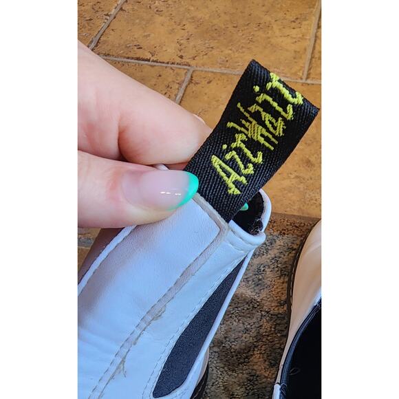 Doc Martens Chelsea Boots White - Picture 10 of 11